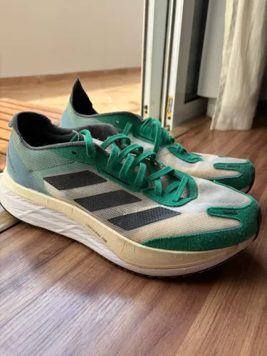 Tênis Adidas Boston 11