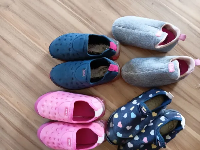 Doação , roupas de menina
