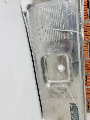 Vendo esse conjunto de armário com pia 
