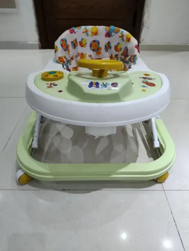 Andador infantil sonoro musical