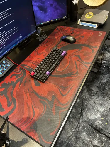 Deskmat Extended The Mousepad Company 90x40 | Estampa Red/Black Swirl
