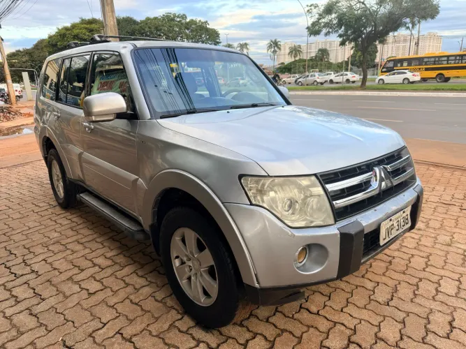 Mitsubishi Pajero Full GLS/gls/pkhpe 3.2 Dies.ti 5P 2008
