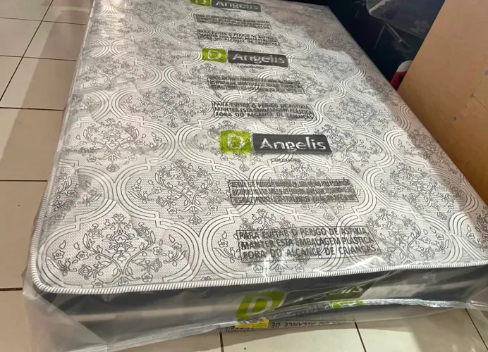 Colchão de casal anjos d33 molas ensacada com base