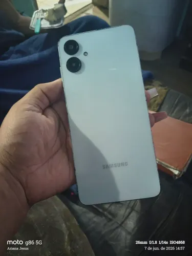 Celular funcionando 200