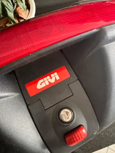 Baús Laterais Givi Monokey - 45 Litros (Par)