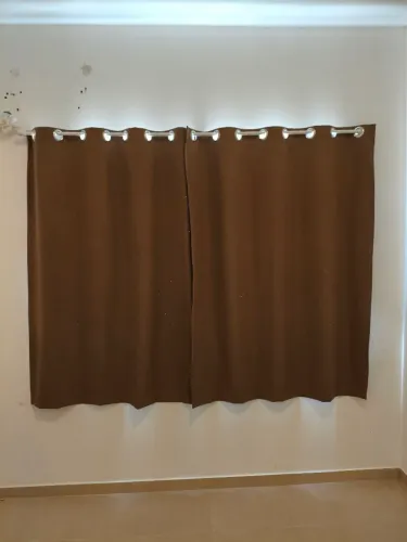 Cortina 100% Blackout cor Marrom + Varão Branco