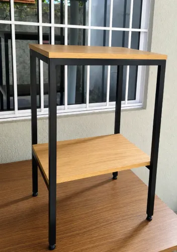 Mesa Cabeceira Estilo Industrial
