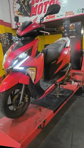 VENDO HONDA ELITE 125