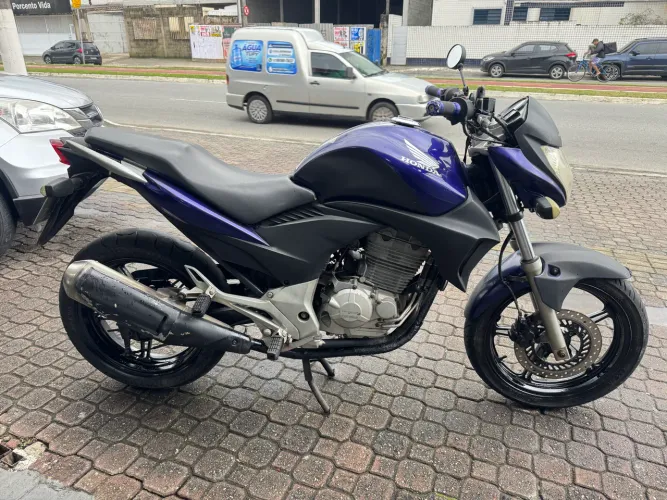 Cb 300 2011 Abaixo da Fipe !!!