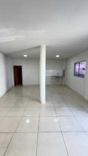 SALA COMERCIAL TÉRREA - 3 min do centro (Bairro Alto MARON)
