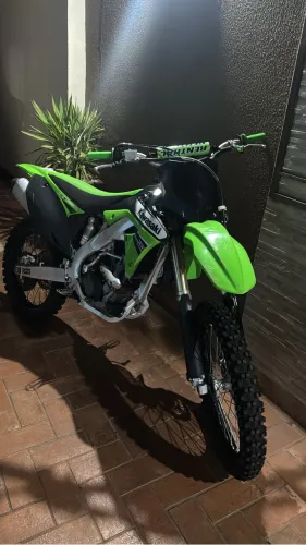 Motos Kawasaki KX 2011 no Brasil