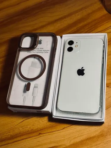 iPhone 11 128 GB saúde bateria 100%