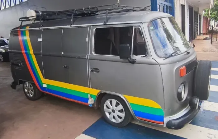 Volkswagen Kombi Standard/ Luxo/ Serie Prata 1992
