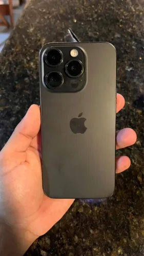 iPhone 15 pro 256g