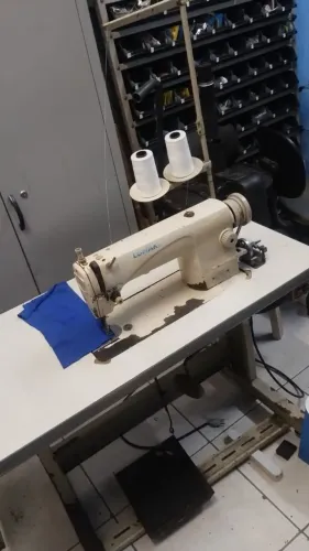 Máquina reta industrial 