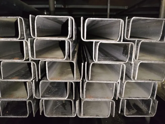 VIGA U 3" X 40 X #2,00