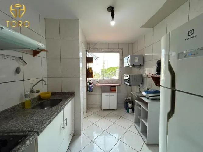 Aluga-se apartamento no condomínio Residencial Fernando Pessoa localizado na R. Mém de Sá,