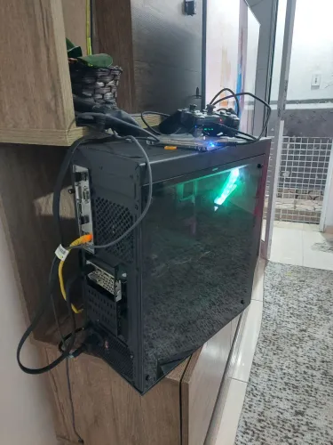 Pc gamer Ryzen 5 5600g e RX 580 8gb