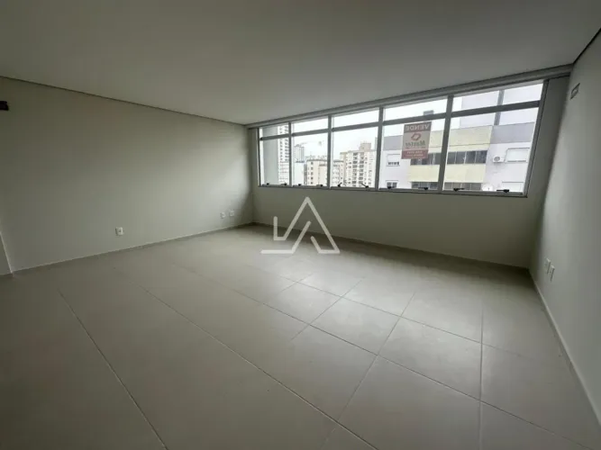 SALA COMERCIAL ALPHA OFFICES