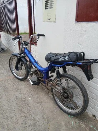 Mobilete em bom estado só andar tem algumas coisas para fazer mas está boa para andar