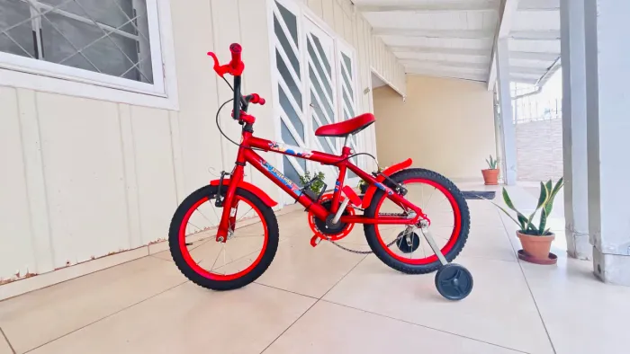 Bicicleta homem aranha aro 16 - usada