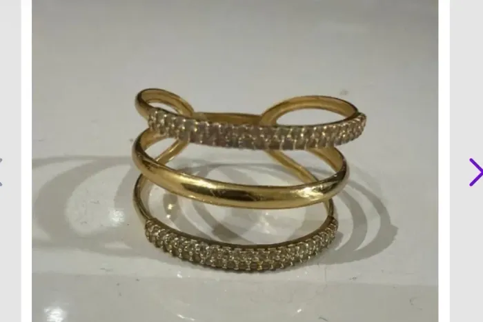 Anel Aro Triplo em Ouro 18K com Zircônias