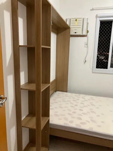 Cama Retrátil Excelente estado