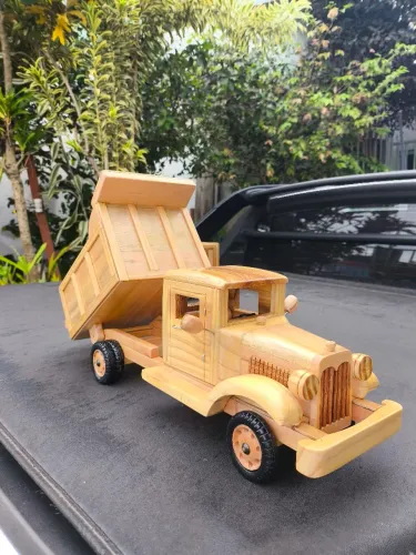 Brinquedos infantil de madeira (Caminhão ford 1929)