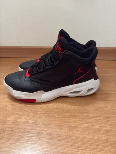 Vendo tênis Jordan oportunidade 