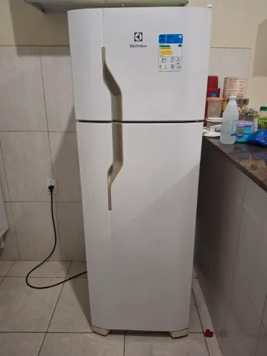 Vendo Geladeira e fogão 