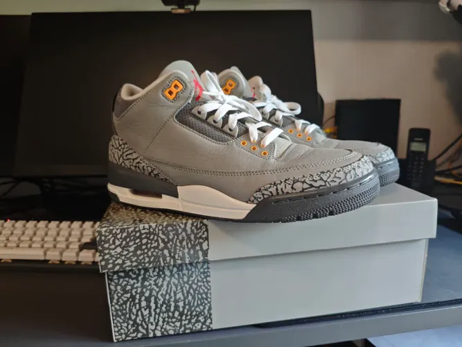 Jordan 3 Cool Grey 42BR