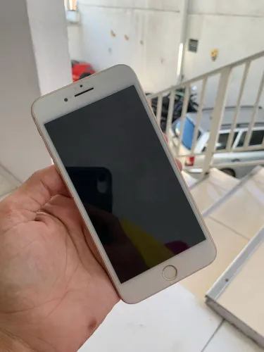 iPhone 8 Plus 