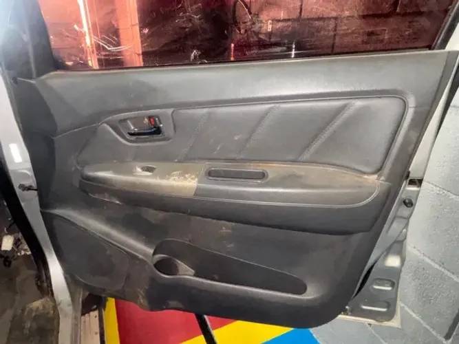 Forro de porta Diant  L/D + botão comando de vidro Hilux 2014