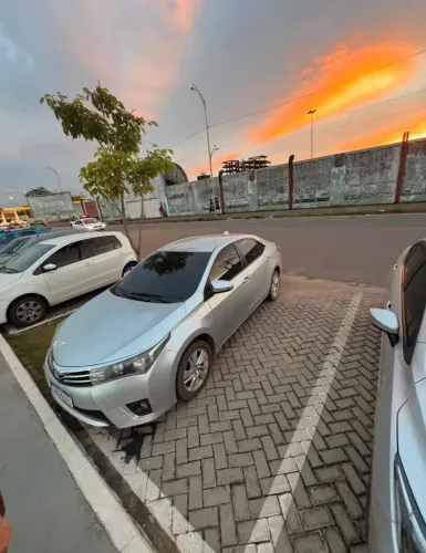 Toyota Corolla GLI 1.8 Flex 16V Aut. 2016