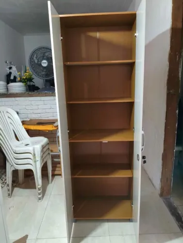 Armário multiuso grande com chave NOVO da loja