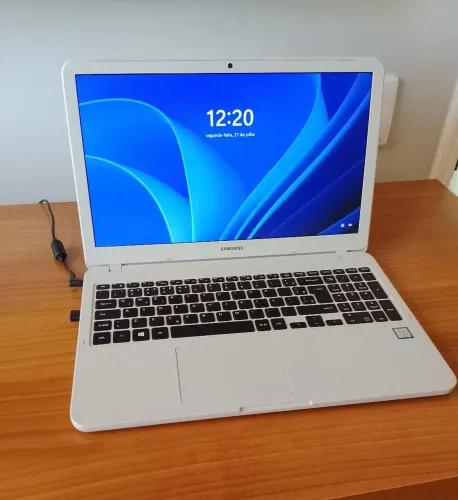 Notebook Samsung Book i5, 8GB Ram, SSD 1TB, Win11 