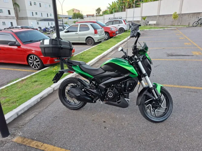 Dominar 400 IMPECÁVEL