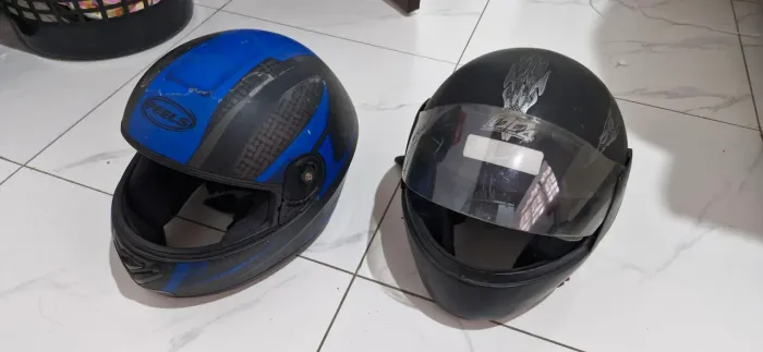 Capacetes_ peels e liberty four