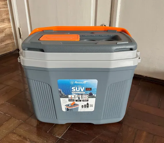 Vende-se uma caixa térmica de 32L