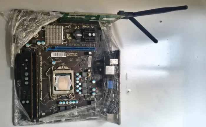 Kit placa mãe + 8 GB DDR3 core i5 2 ger ..+ placa wifi