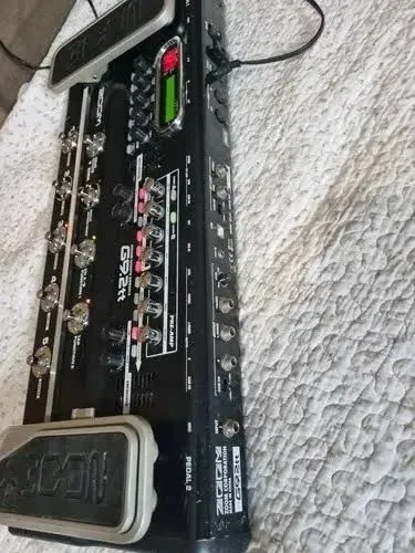 Pedaleira Zoom G9.2tt