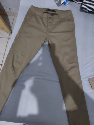 Calça masculina tamanho 42