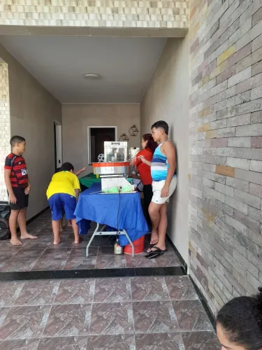 Anime sua festa faça com a carretinha da Alegria