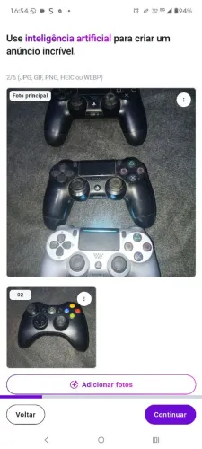 Vendo 3 controle de ps4 e 1 de Xbox o de Xbox não sei se tá funcionando 