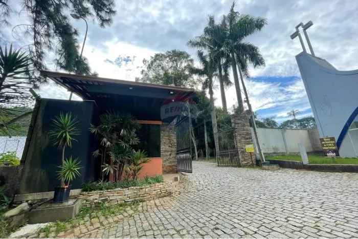Terreno Plano de 929m² no Condomínio Ecológico Estrada Real