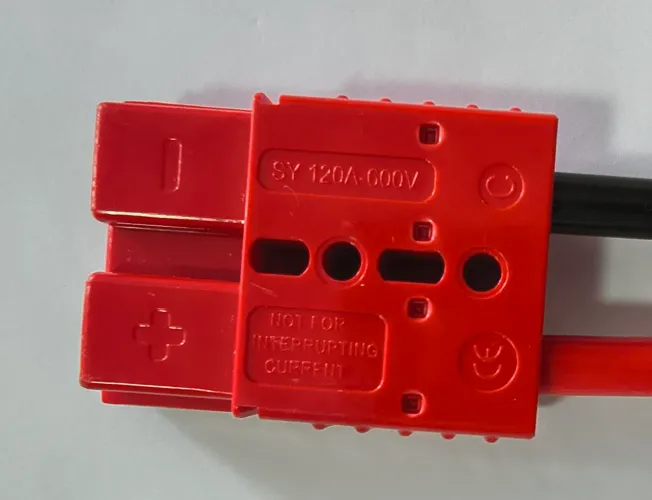 conector de engate rápido padrão Anderson modelo SY 120A 600V com cabo 6AWG.
