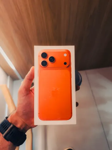 Iphone 17 PRO MAX (256GB) NOVO / SEM USO