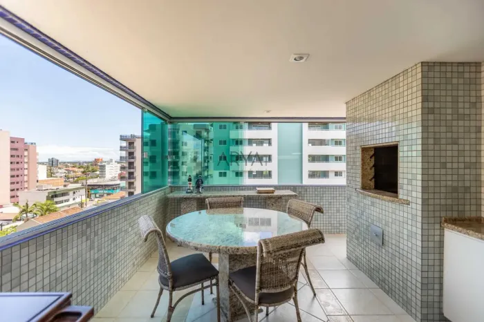 Apartamento à venda no Centro de Guaratuba ARYA1