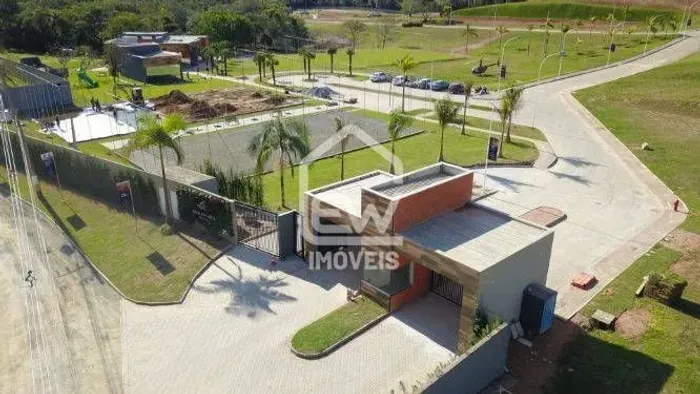 Lotes no Condomínio Fechado Gralha Azul em Camboriú, SC