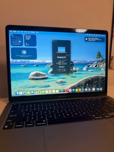 MacBook Pro 13" Touch Bar Apple M1 (8GB RAM / 256GB SSD) - Cinza-Espacial